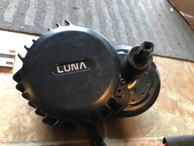 luna cycle battery charger