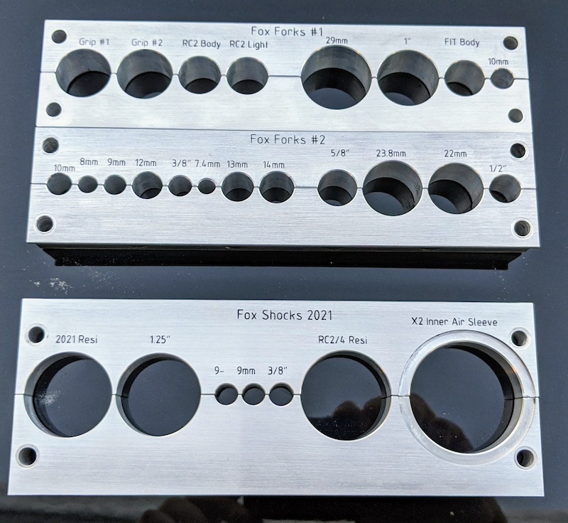 Shaft clamps for suspension service For Sale