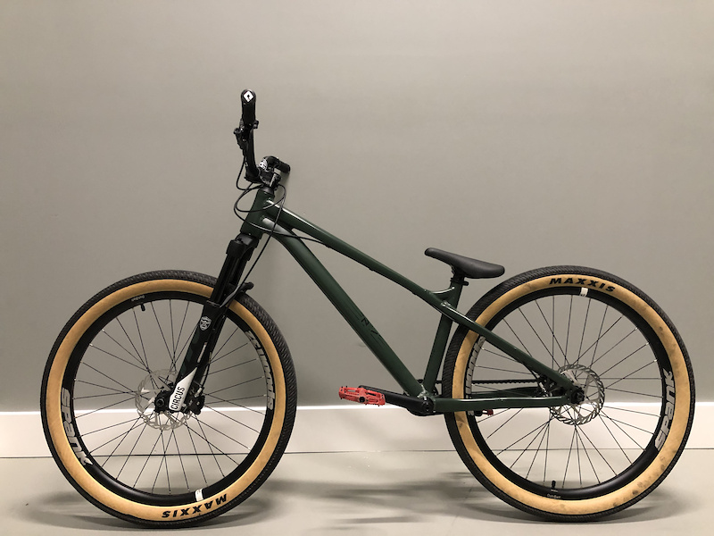 2018 commencal absolut