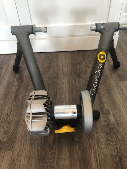 cycleops fluid 2 trainer with sensor