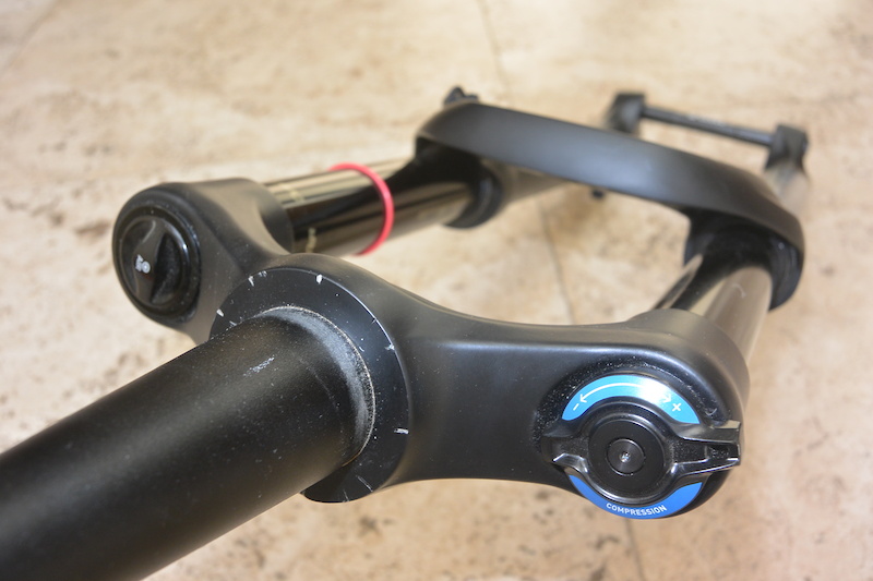 2020 New RockShox Yari RC Boost 160mm 27.5