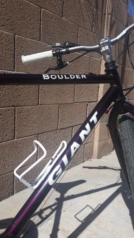 giant boulder mountain bike 2018