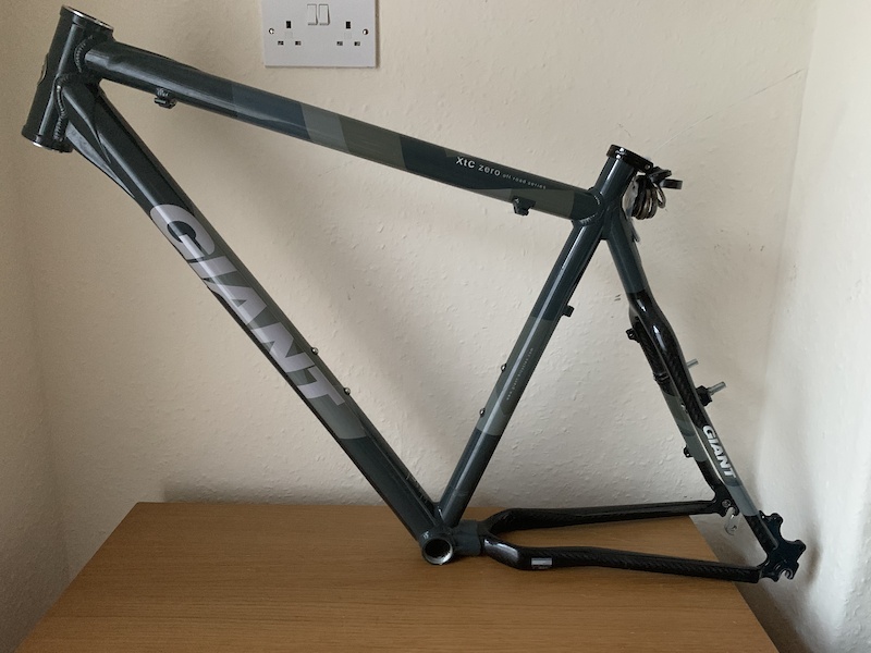 2005 Giant XTC Zero Alloy Carbon For Sale