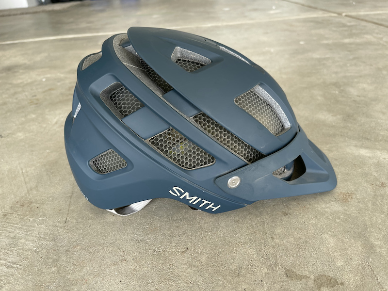 Smith forefront 2 matte 2024 iron