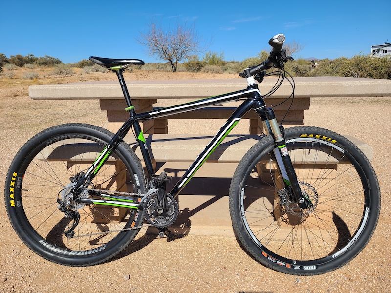 frame trek superfly