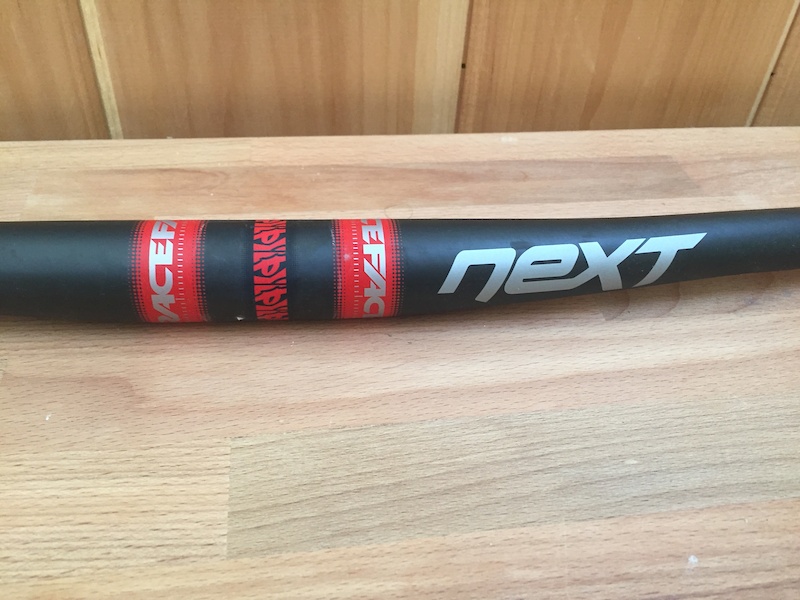 2019 Race Face NEXT carbon bar, 720mm wide For Sale