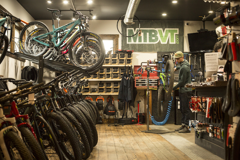 2022 FullTime Bike Mechanic Wanted (Stowe, VT) For Sale