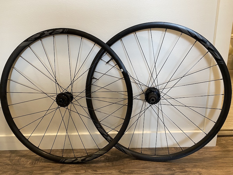 2020 Giant SX2 tubeless disc gravel wheels For Sale