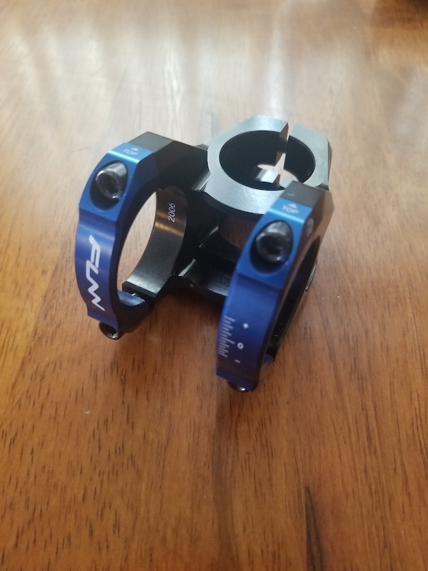 4 pot shimano brakes