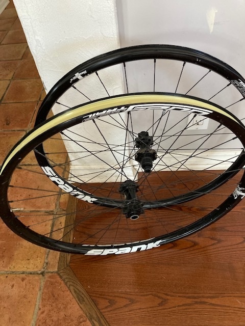 lightweight 27.5 wheelset