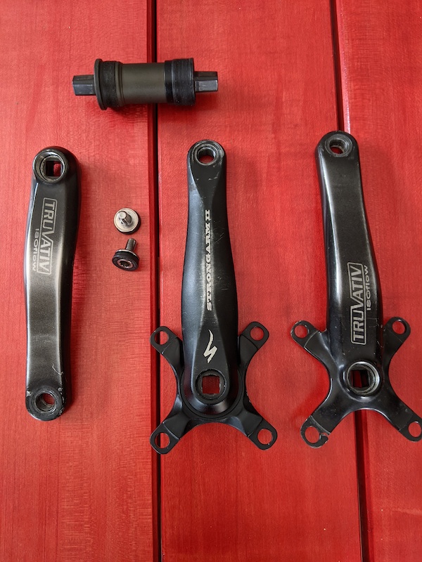 2004 3x Triple Crankset. 104/64 bcd, Square Taper JIS +BB For Sale