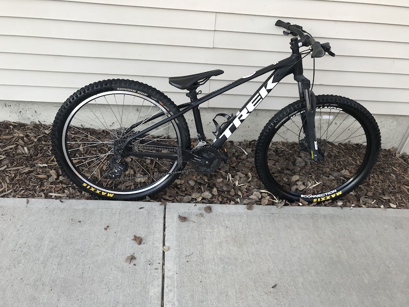 2019 trek marlin 5 for deals sale