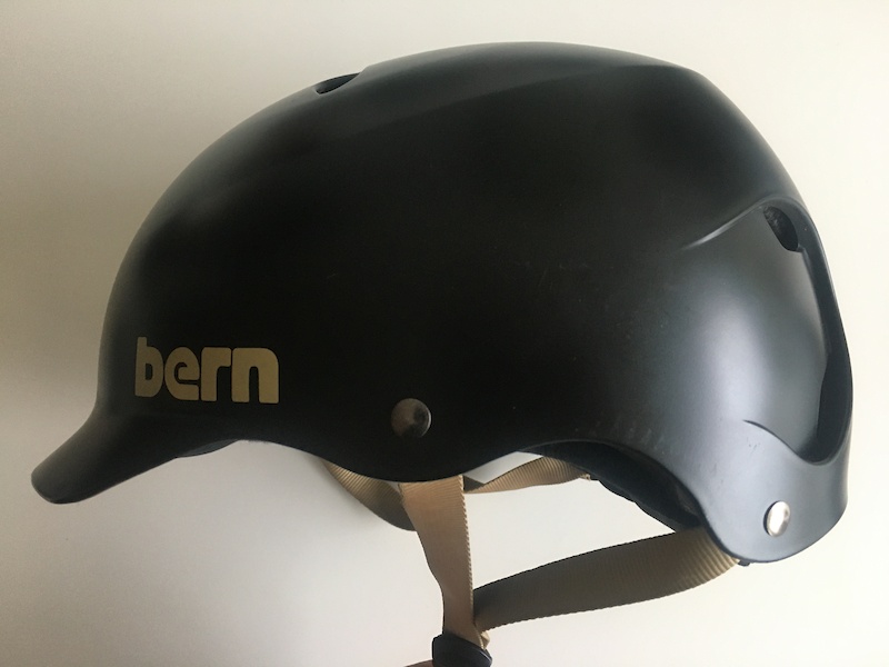 2018 Bern Lenox Bike Helmet (Women's medium) For Sale