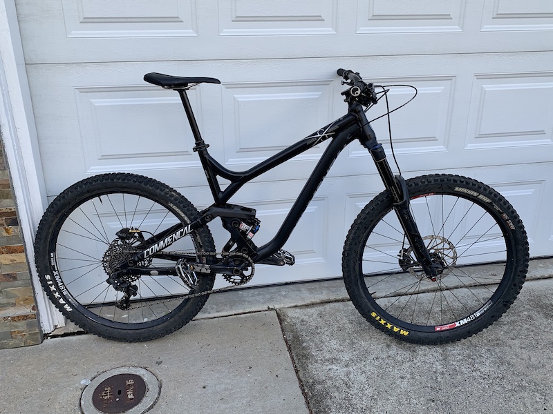 2017 Large Commencal V3 SX For Sale