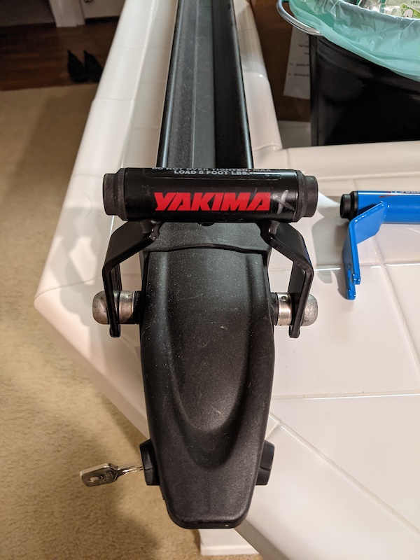 Thule bike roof racks + fork adapters For Sale