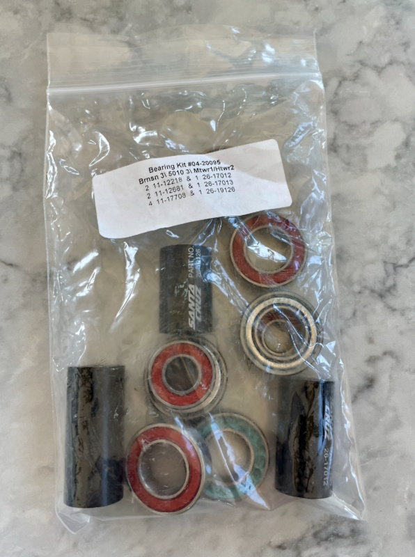 Brand New Santa Cruz Bearing Kit (Part Numbers Below) For Sale