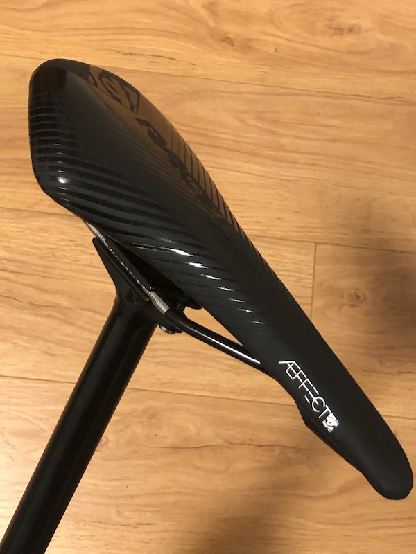 race face aeffect saddle review