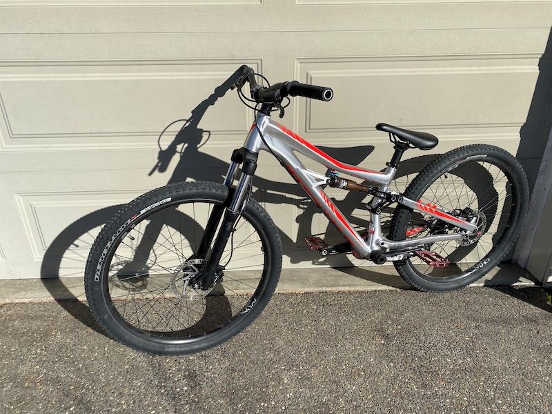 2020 specialized p3 dirt jumper