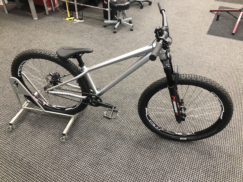 commencal absolut frame