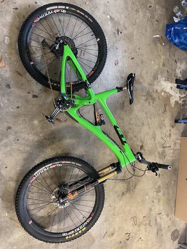 frame yeti sb6c