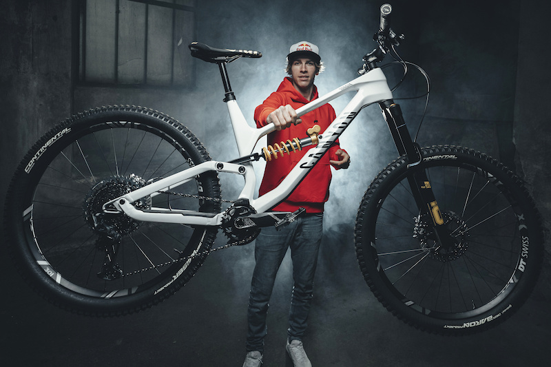 Canyon Launches a Fabio Wibmer Signature Edition of the Torque CF - Pond Beaver 2021 - Pinkbike
