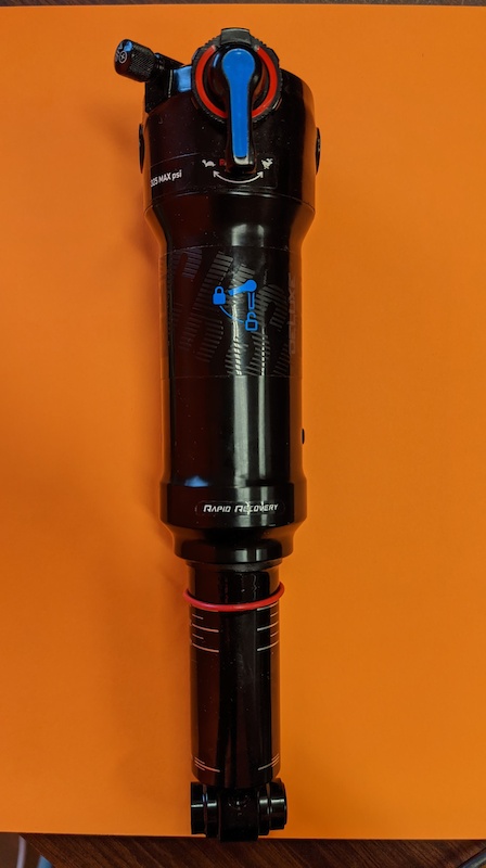 Amortisseur Rockshox DELUXE RT Trunnion 165x42,5 – Air Shock VTT – Neuf