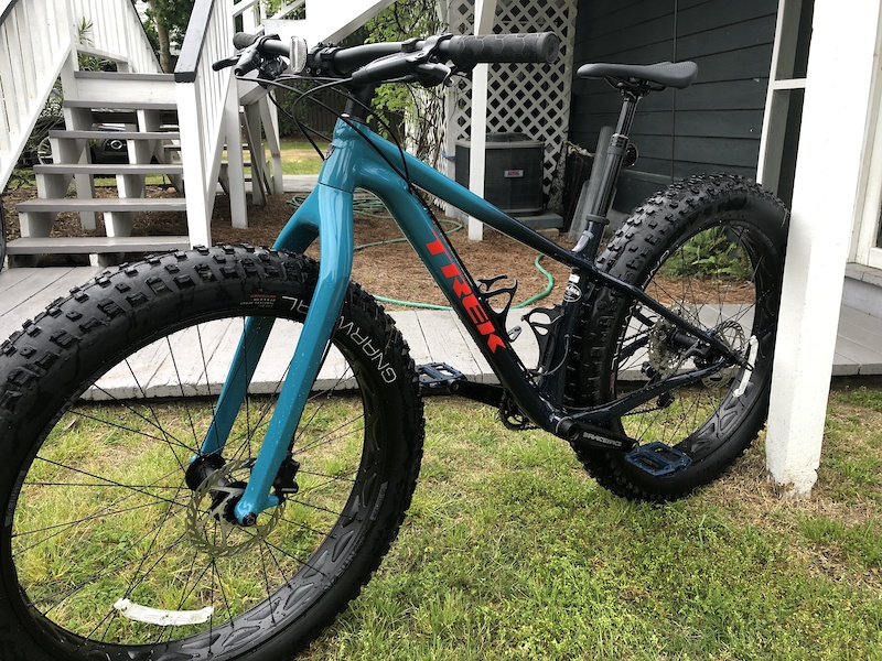 2018 trek farley 5 blue book