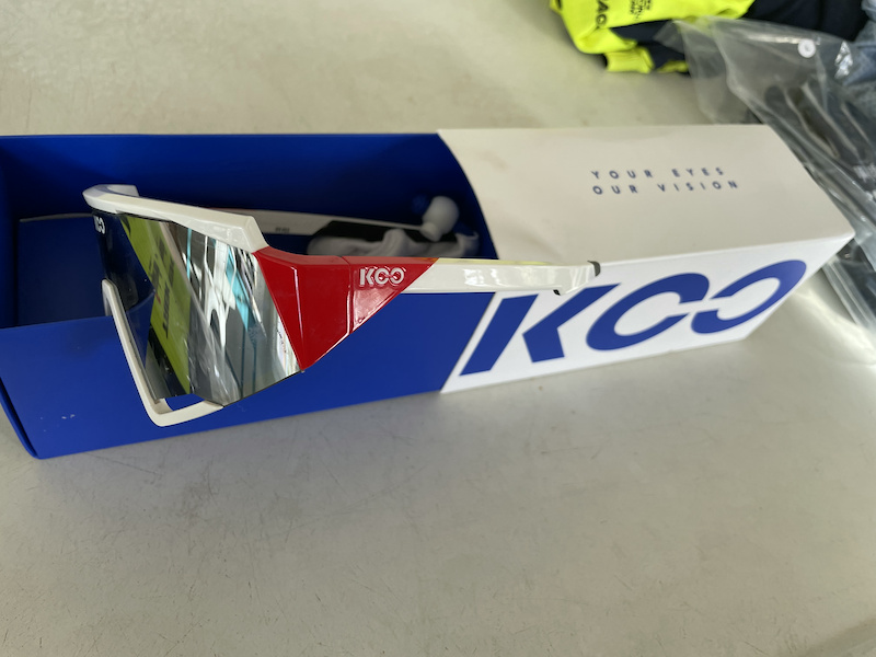 trek segafredo glasses