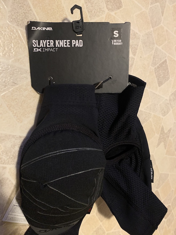 Dakine Knee Pads Small For Sale