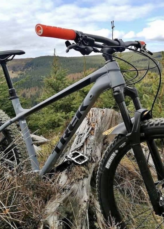 2019 Trek Roscoe 8 + upgrades For Sale