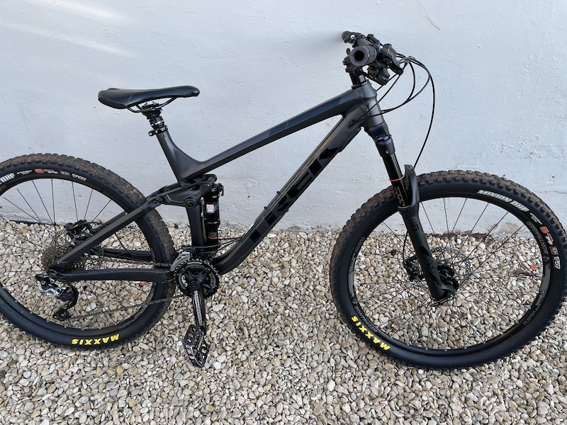 trek remedy 7 black