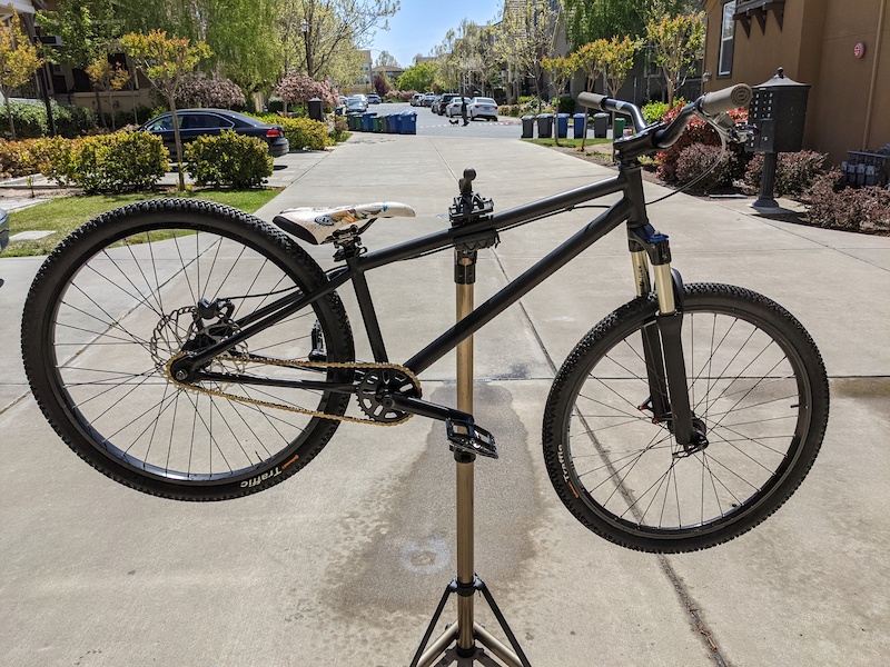 DK Xenia Steel frame w/ hydraulic disc brakes For Sale