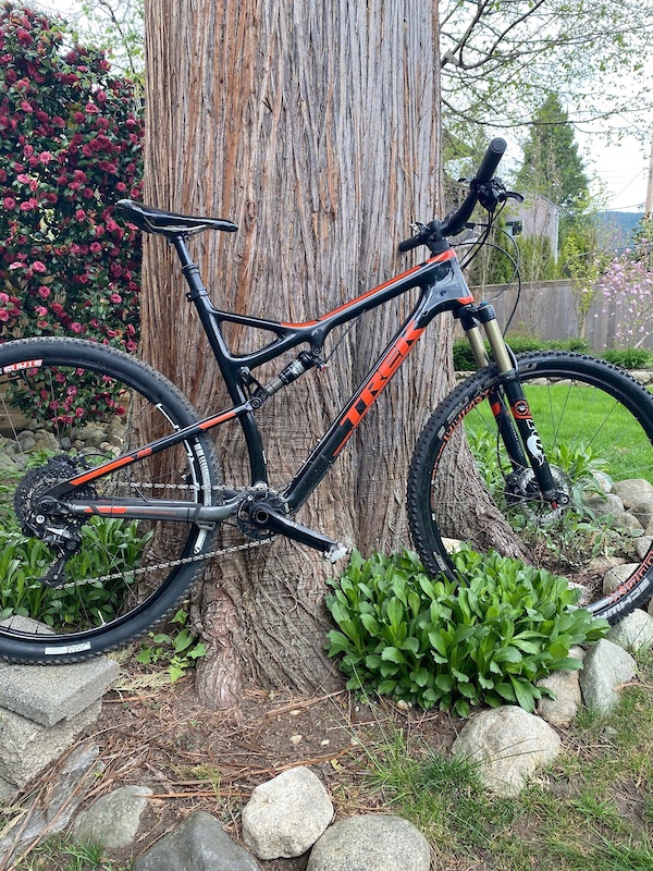 frame trek superfly