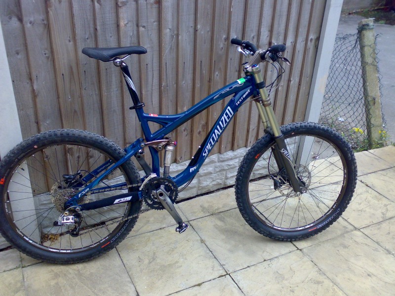 New Enduro 08 model Test Bike but only done 25 miles got it cheaper than the 08 Comp!