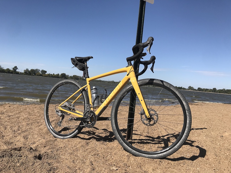 Specialized 2024 diverge yellow