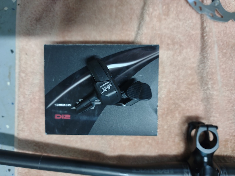 2020 Shimano XT DI2 Right shifter 11speed For Sale