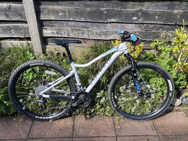 Specialised jynx deals mountain bike