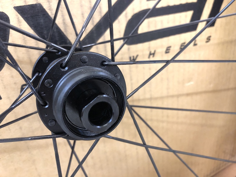 2020 HED Jet 6/9 Plus Black Carbon Clincher Shimano 11-Spd 2020 HED Jet 6/9 Plus Black Carbon Clincher Shimano 11-Spd