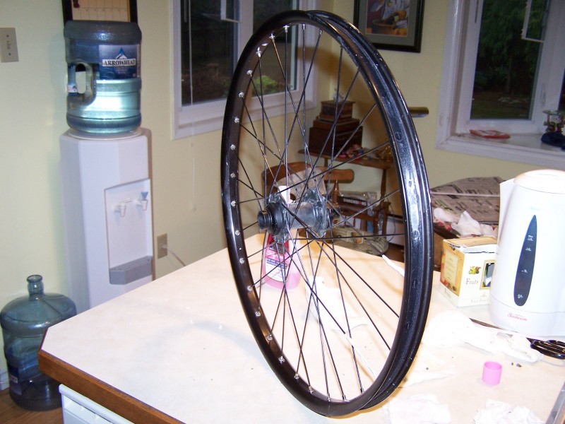 painting bicycle rims