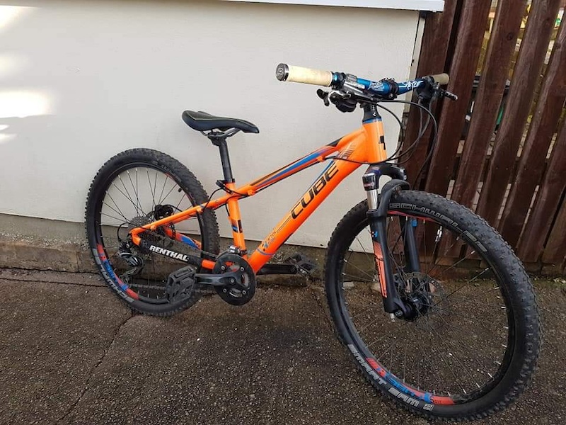 cube action team bike