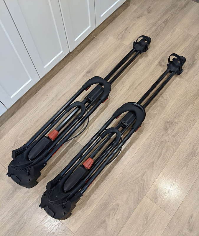 2 Yakima Frontloaders Rooftop bike carriers For Sale