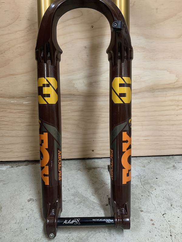 Root Beer 2021 Fox Float 36 2021 FOX Factory 36 Root Beer Grip2
