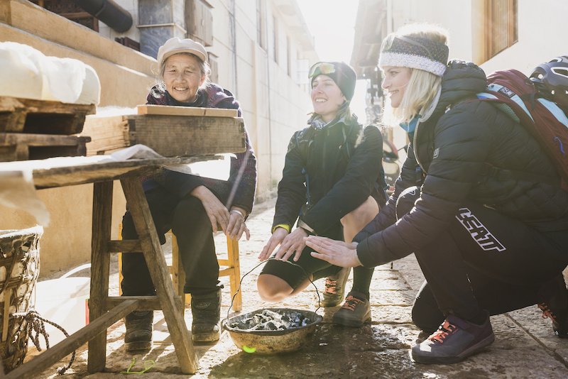 Video Photo Story Steffi Marth Nathalie Schneitter S Yunnan China Adventure Pinkbike