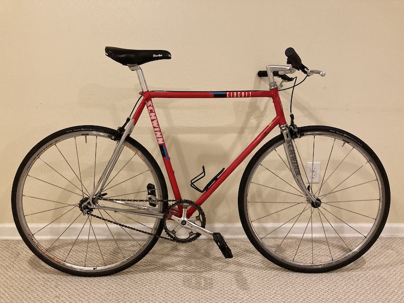 Vintage schwinn best sale circuit road bike