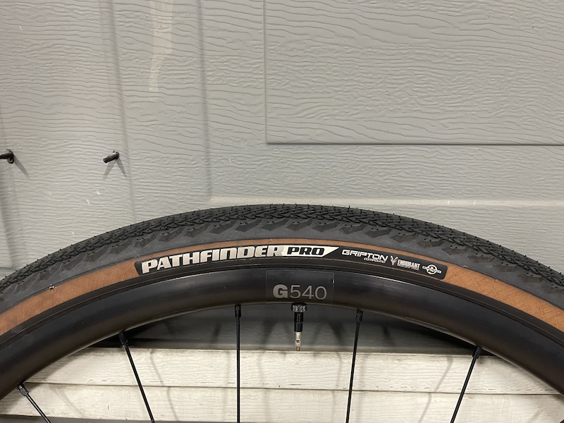 DT Swiss G540 完組ホイール DT SWISS G540 ホイール + PATHFINDER PRO VELOCITY×PHILWOOD* a23 pro track wheel front (polish&frasl;20h) - BLUE