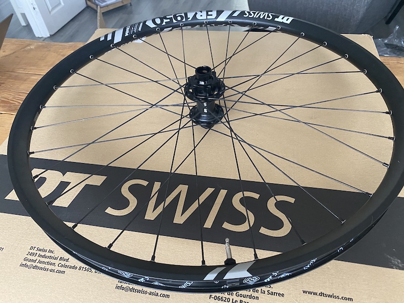 dt swiss fr 1950 classic 27.5 wheelset