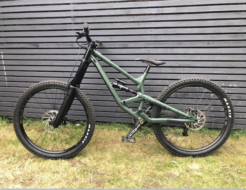 2018 commencal furious For Sale