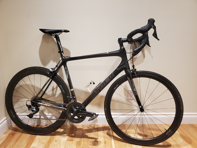 2013 Trek Madone 5.2 58cm Hunt carbon wheels For Sale