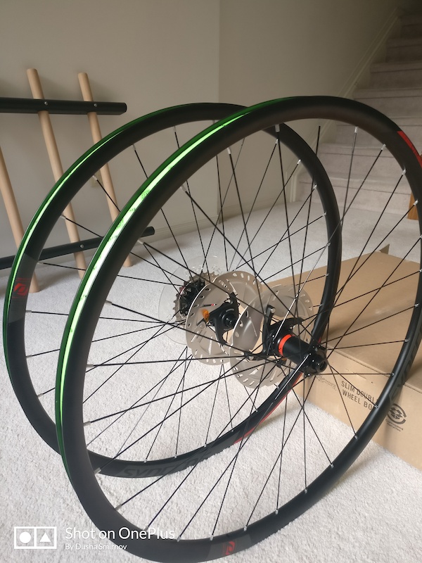 2019 Scott Syncros RP2.0 Disk wheel set with Ultegra & 105 For