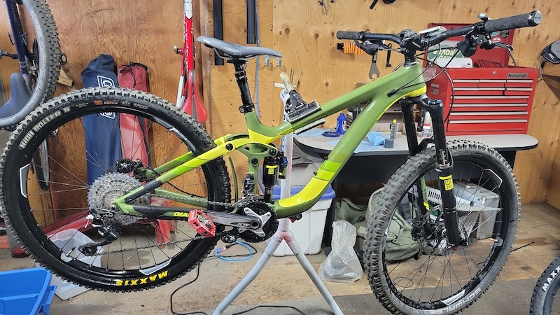 2015 giant reign advanced 1